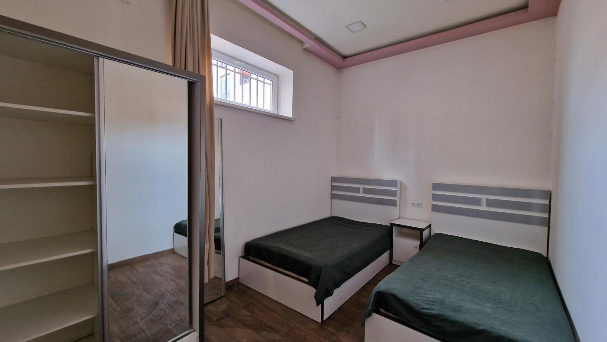 Puzzle Space Hostel Jerevan Buitenkant foto