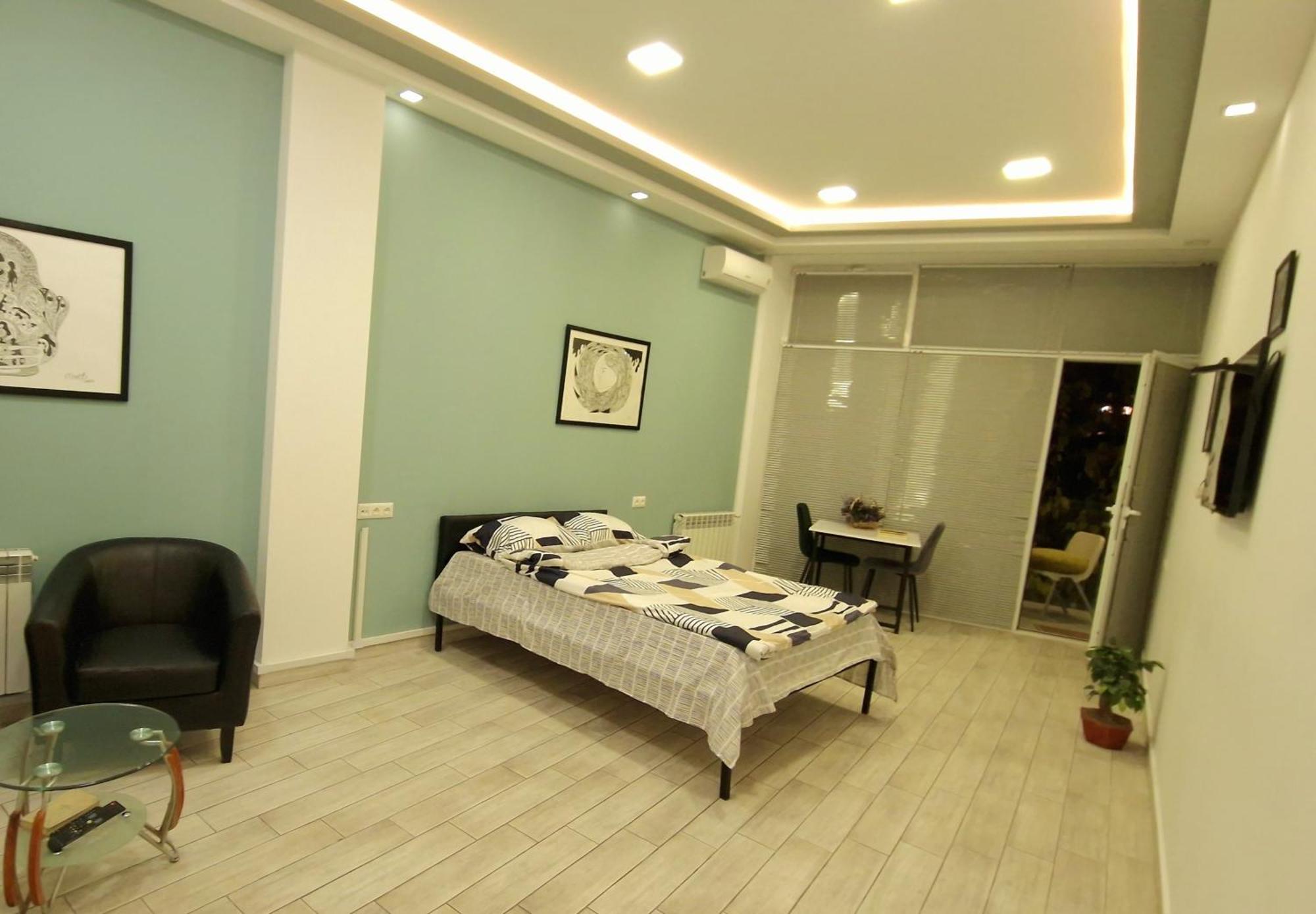Puzzle Space Hostel Jerevan Buitenkant foto